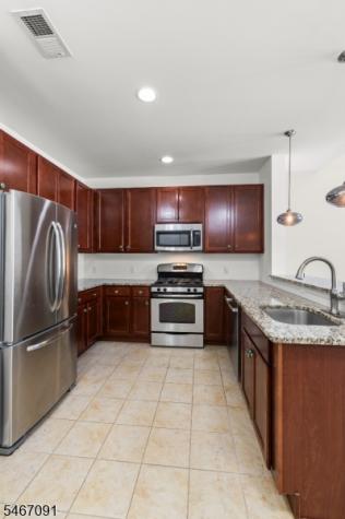 3411 Ramapo Court Riverdale NJ 07457