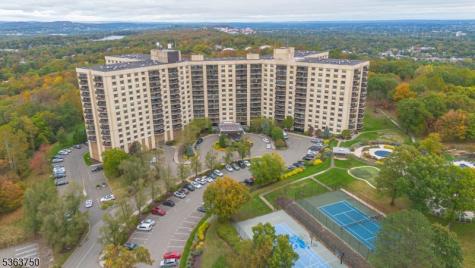 2 Claridge Drive Verona NJ 07044