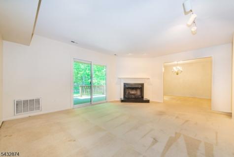 195 Hidden Hollow Court Edison NJ 08820