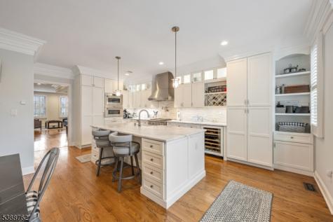 23 Community Place Morristown NJ 07960