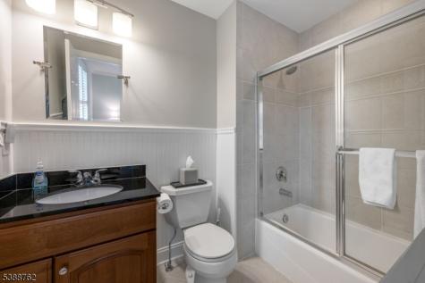 23 Community Place Morristown NJ 07960