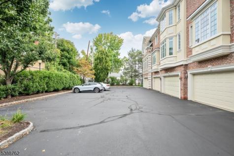 23 Community Place Morristown NJ 07960