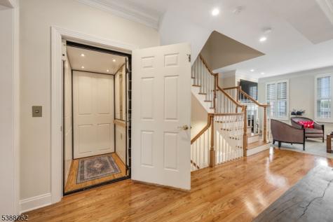 23 Community Place Morristown NJ 07960