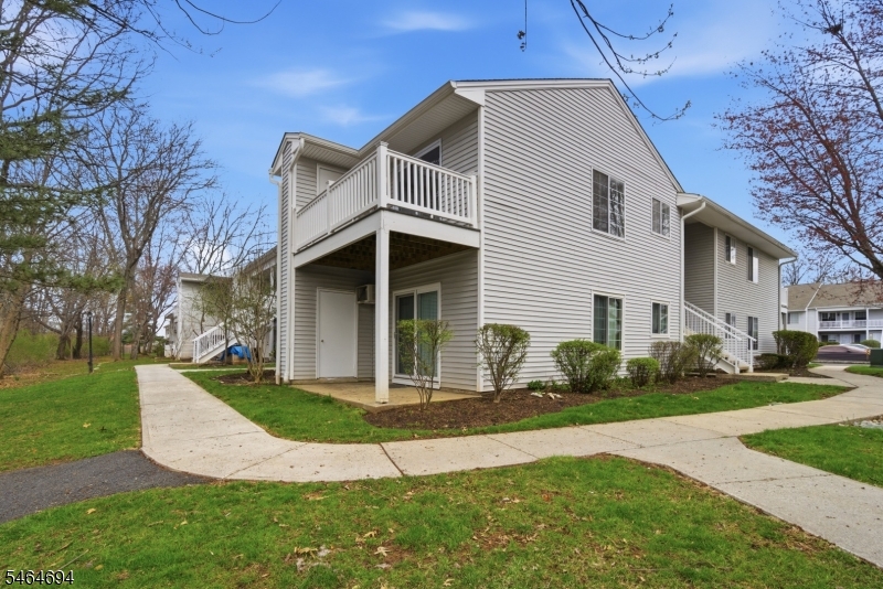 66 Mountain Court Bedminster NJ 07921