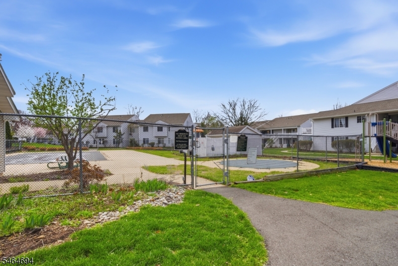 66 Mountain Court Bedminster NJ 07921