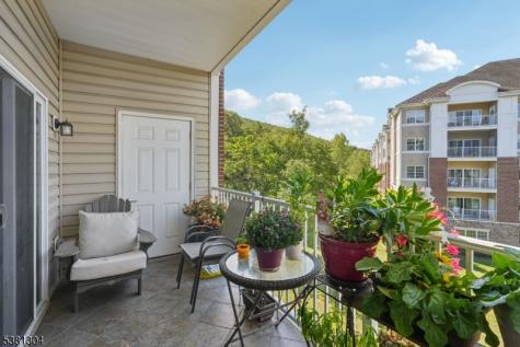 2217 Warrens Way Wanaque NJ 07465