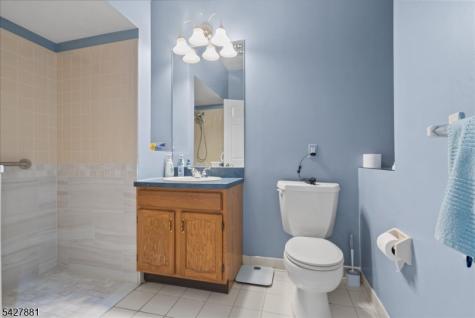 2 Richmond Road West Milford NJ 07480