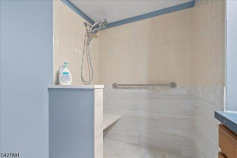 2 Richmond Road West Milford NJ 07480