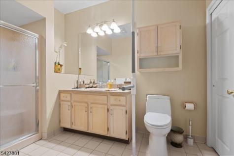 2 Richmond Road West Milford NJ 07480