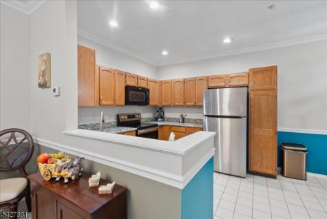 2 Richmond Road West Milford NJ 07480