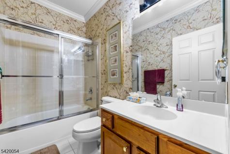 9 Goffle Brook Court Hawthorne NJ 07506