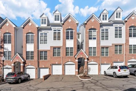 9 Goffle Brook Court Hawthorne NJ 07506