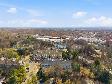 9 Goffle Brook Court Hawthorne NJ 07506