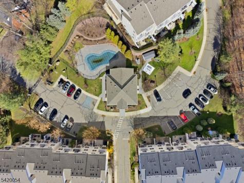 9 Goffle Brook Court Hawthorne NJ 07506