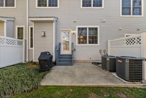 9 Goffle Brook Court Hawthorne NJ 07506