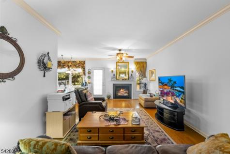 9 Goffle Brook Court Hawthorne NJ 07506