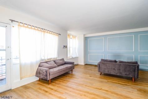 276 Prospect Street East Orange NJ 07017
