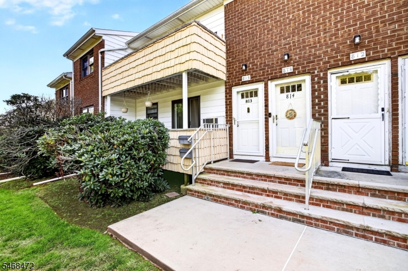 813 Victoria Court Hillsborough NJ 08844