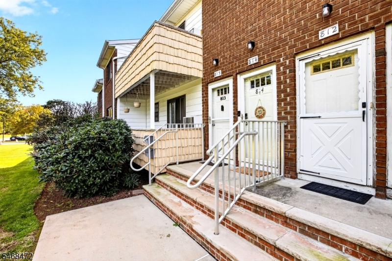 813 Victoria Court Hillsborough NJ 08844