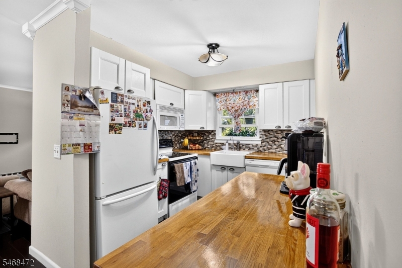 813 Victoria Court Hillsborough NJ 08844