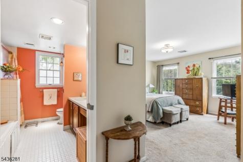 8 Quartz Lane Paterson NJ 07501