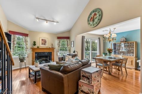 8 Quartz Lane Paterson NJ 07501
