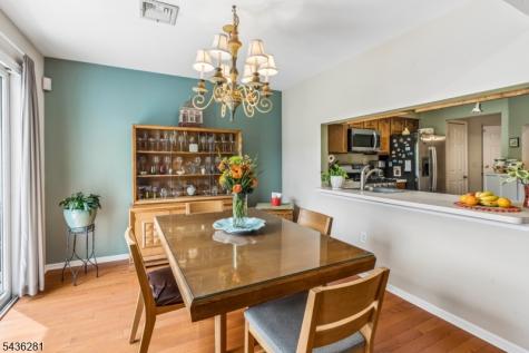 8 Quartz Lane Paterson NJ 07501