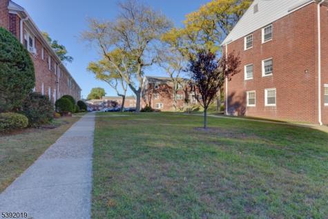 255 Bogert Road River Edge NJ 07661