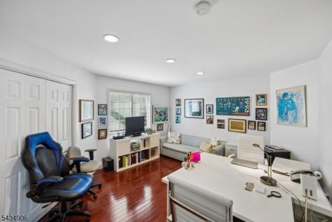 1098 Smith Manor Boulevard West Orange NJ 07052