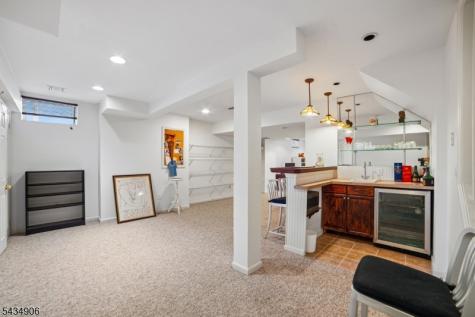 1098 Smith Manor Boulevard West Orange NJ 07052