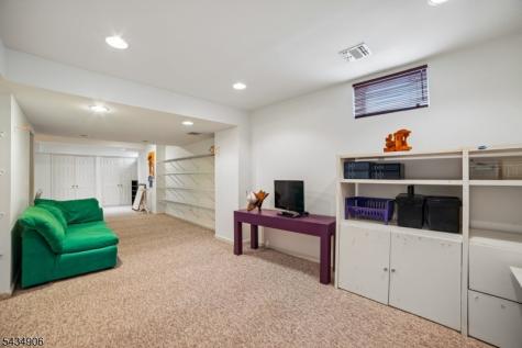 1098 Smith Manor Boulevard West Orange NJ 07052