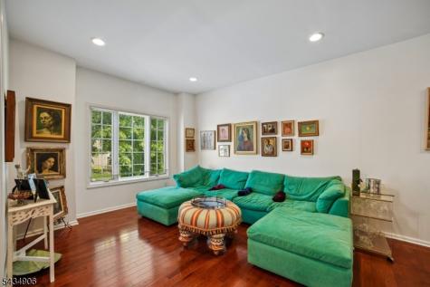1098 Smith Manor Boulevard West Orange NJ 07052