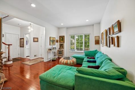 1098 Smith Manor Boulevard West Orange NJ 07052