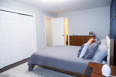 332 Greenbriar-unit 8 Union NJ 07083