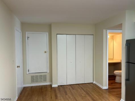 9 Evans Court Bedminster NJ 07921