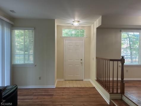 9 Evans Court Bedminster NJ 07921