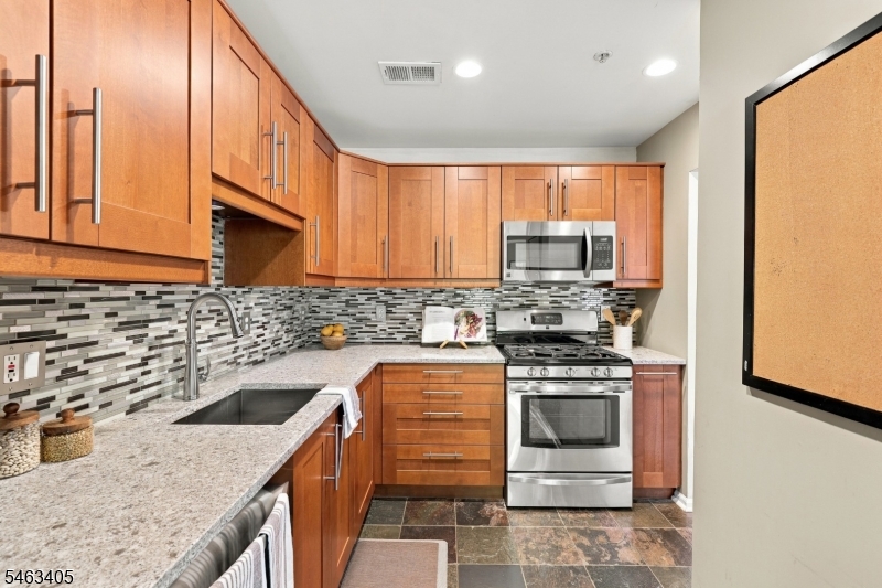 22 Greenbrook Drive Bloomfield NJ 07003