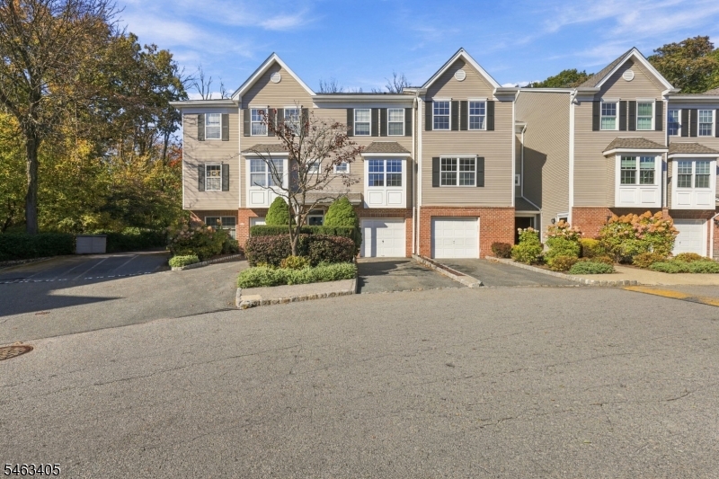 22 Greenbrook Drive Bloomfield NJ 07003