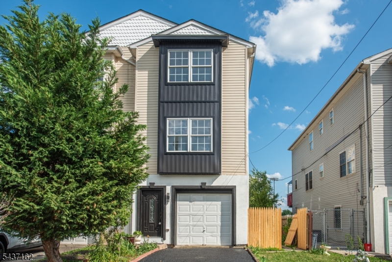 42 Roosevelt Street New Brunswick NJ 08901