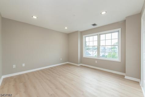 42 Roosevelt Street New Brunswick NJ 08901