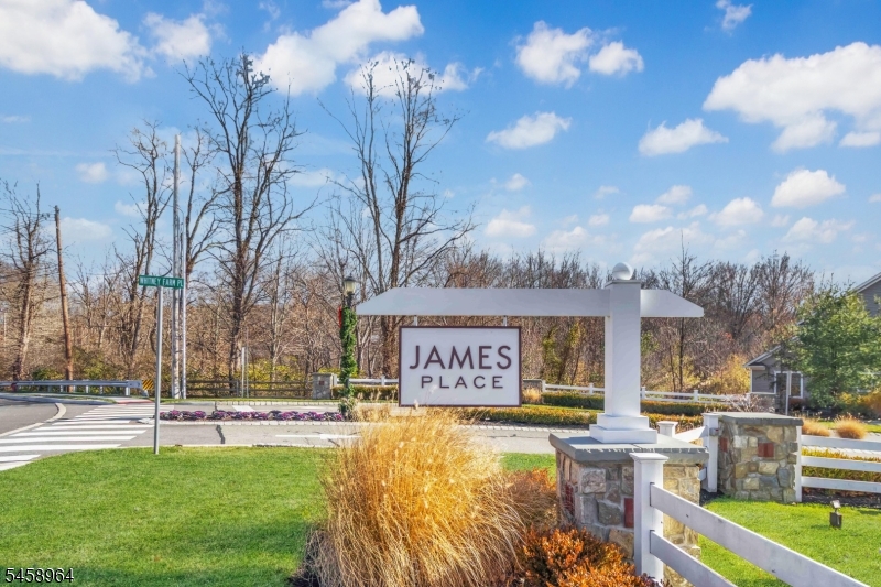 12 Whitney Farm Place Morris NJ 07960