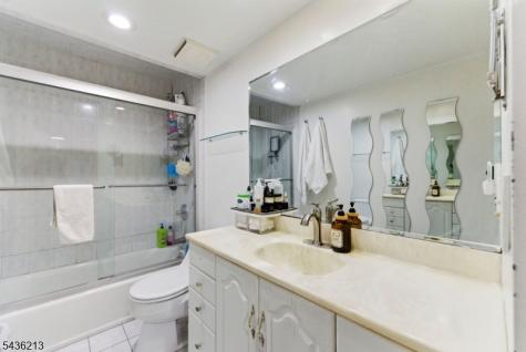 366 Trenton Avenue Paterson NJ 07503