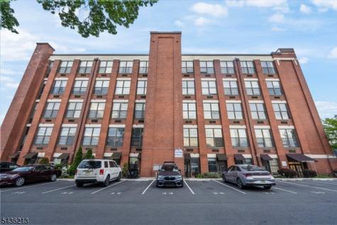366 Trenton Avenue Paterson NJ 07503