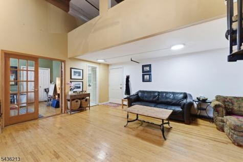 366 Trenton Avenue Paterson NJ 07503