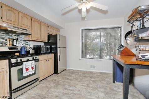 3 Brookside Heights Wanaque NJ 07465