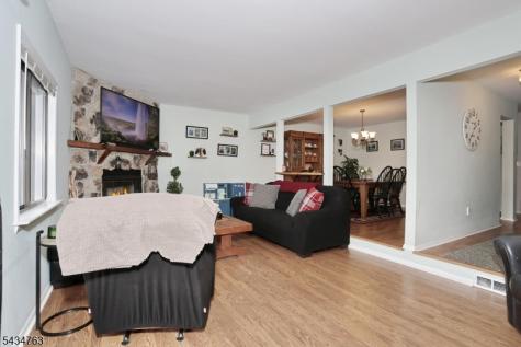 3 Brookside Heights Wanaque NJ 07465