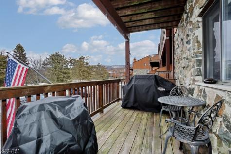 3 Brookside Heights Wanaque NJ 07465