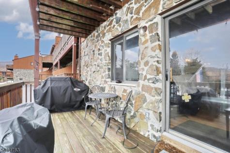 3 Brookside Heights Wanaque NJ 07465