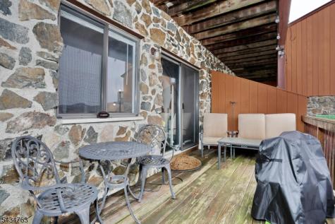 3 Brookside Heights Wanaque NJ 07465