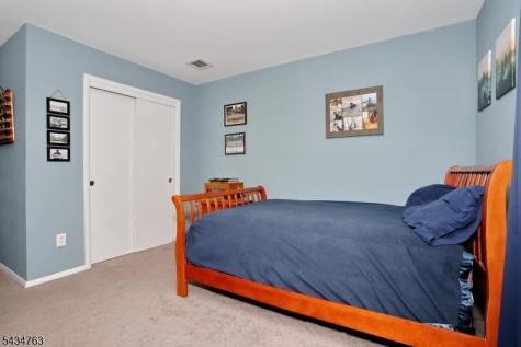 3 Brookside Heights Wanaque NJ 07465